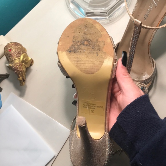 Rose gold Iridescent rhinestone heels - Picture 4 of 5